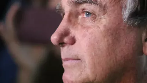 Moraes determina transferência de Bolsonaro para custódia da PMDF na Papudinha