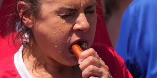 Chatbots de IA são manipulados com informações falsas em site pessoal, mostra experimento