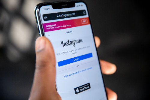 Zootecnista vence batalha após invasão de Instagram