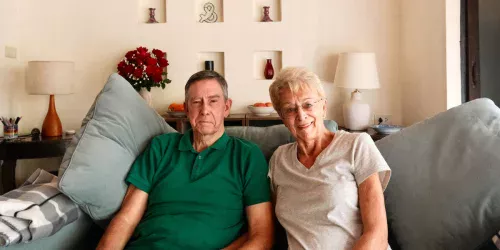 O verdadeiro motivo pelo qual este casal britânico trocou a Europa por uma aposentadoria na Tailândia