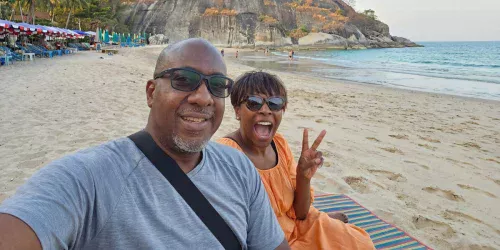 O verdadeiro motivo pelo qual este casal trocou os EUA pela Tailândia e nunca mais olhou para trás