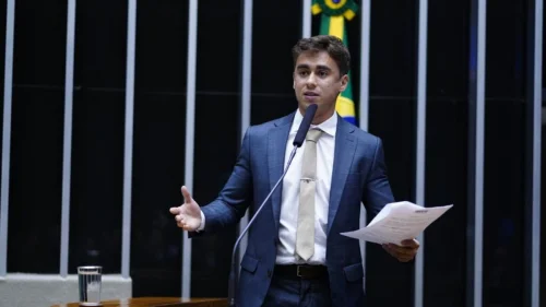 Câmara suspende Glauber Braga por 6 meses e livra deputado da cassação