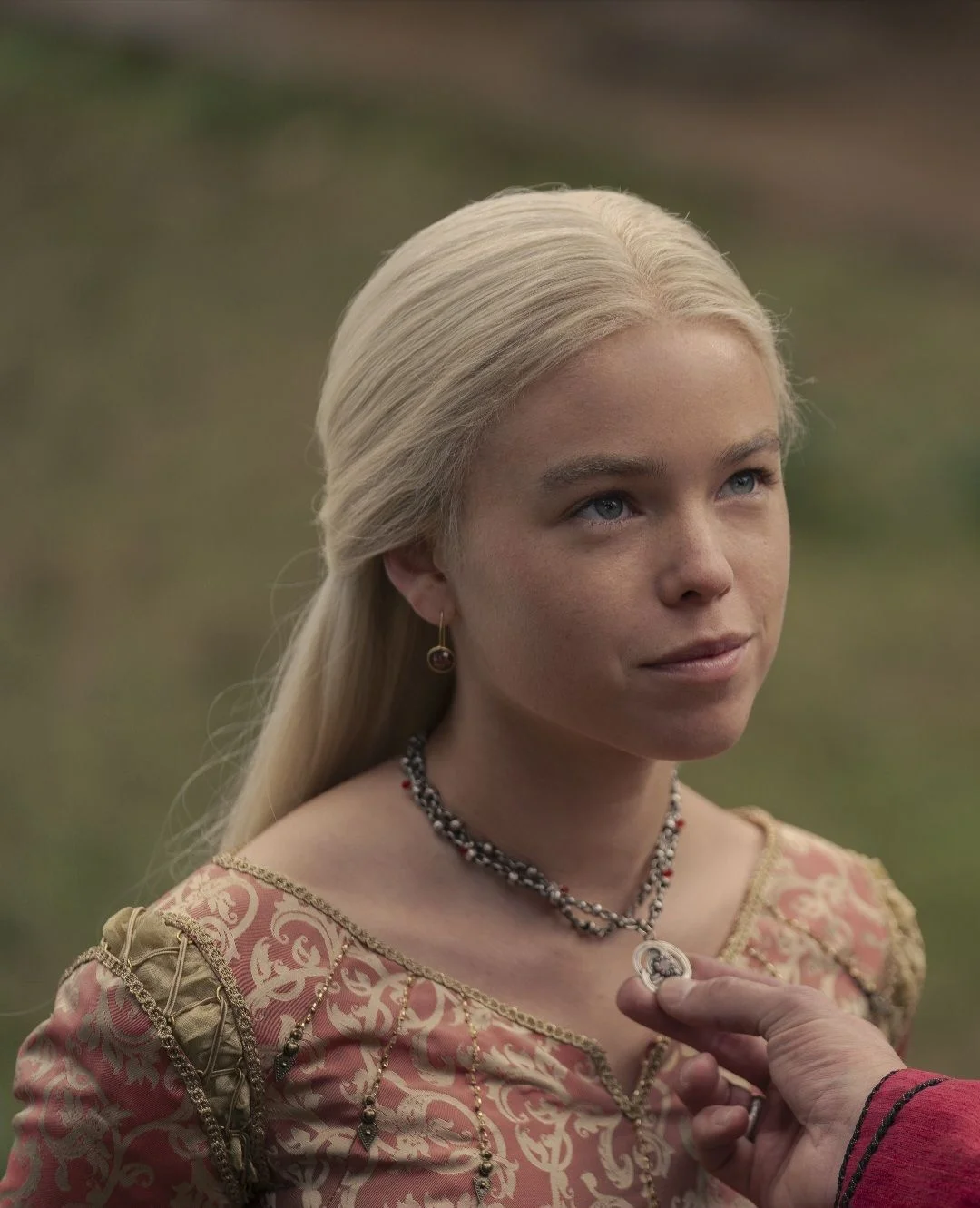 rhaenyra targaryen bleeding hand